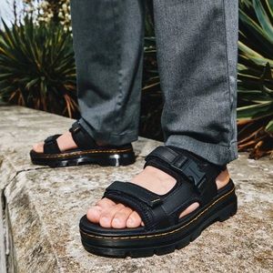 Dr marten Velcro sandal
